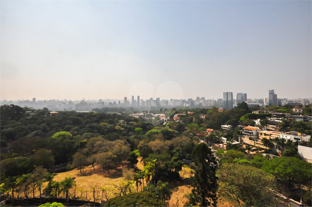 Cobertura à venda com 4 suítes em Jardim Guedala, São Paulo, SP