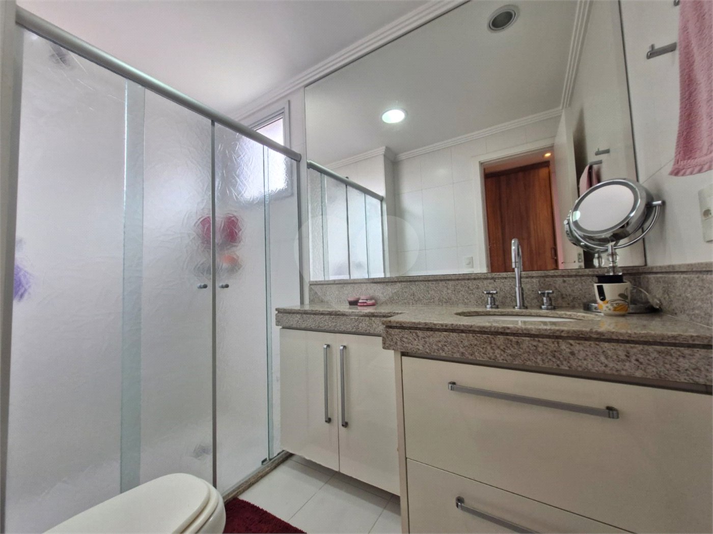 Apartamento à venda ou para alugar com 4 quartos, sendo 3 suítes, em Santa Teresinha, São Paulo, SP
