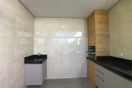 Casa à venda com 3 quartos, sendo 1 suíte,  no condomínio Terras de São Francisco, Sorocaba - SP