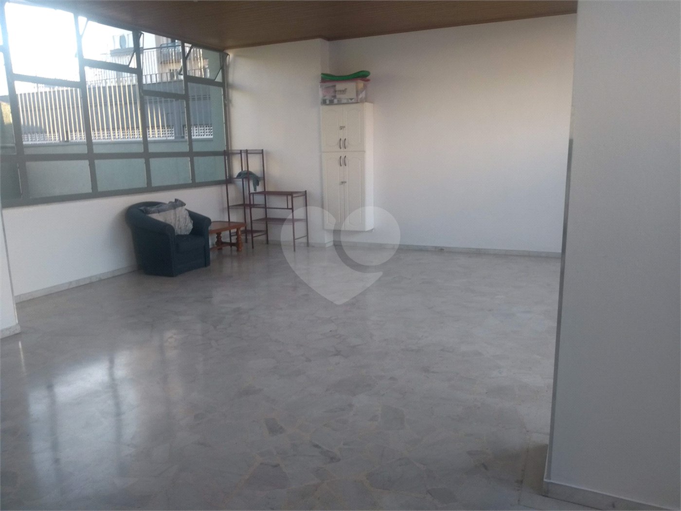 Apartamento à venda com 3 quartos, sendo 1 suíte,  no Centro, Mogi das Cruzes, SP