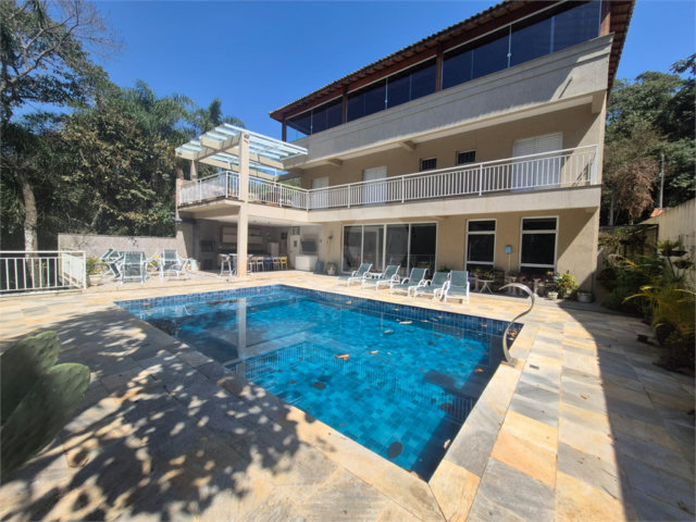 Casa à venda com 3 suítes no condomínio Sausalito, Mairiporã - SP