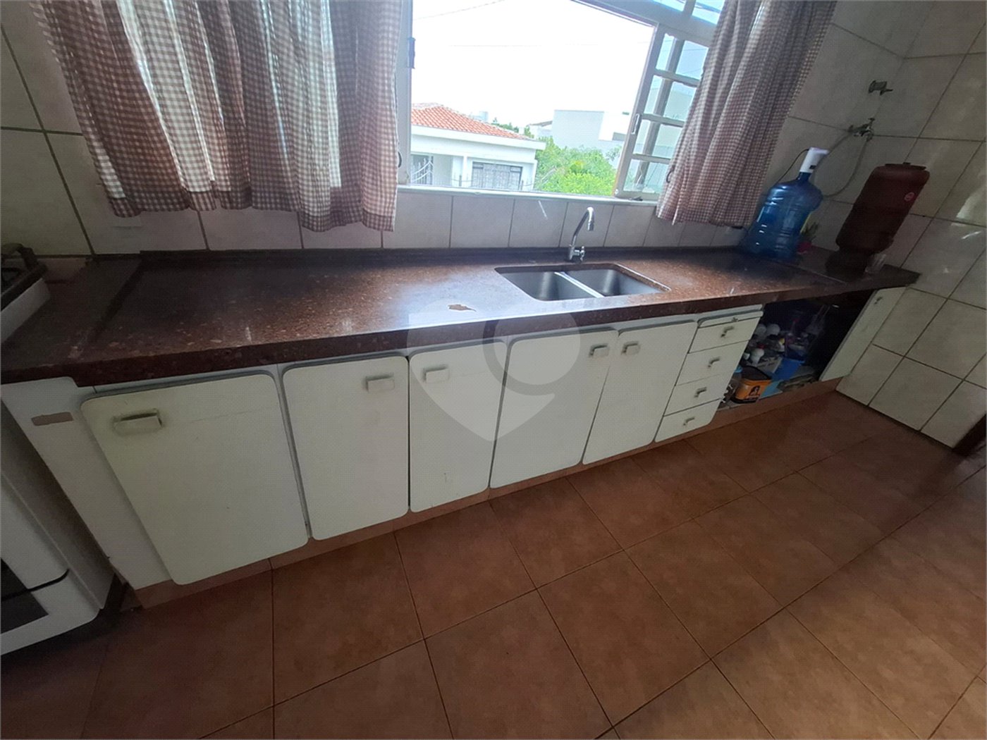 Casa à venda com 4 quartos, sendo 3 suítes,  no Centro, Indaiatuba, SP