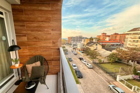 Apartamento à venda com 2 suítes em Jurerê, Florianópolis, SC