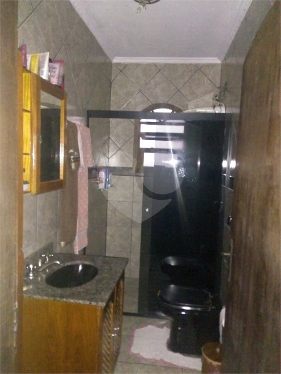 Sobrado à venda com 3 quartos, sendo 1 suíte, em Jardim Modelo, Suzano, SP