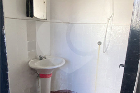 Sobrado à venda ou para alugar com 4 quartos, sendo 1 suíte,  em Parque Colonial, São Paulo, SP