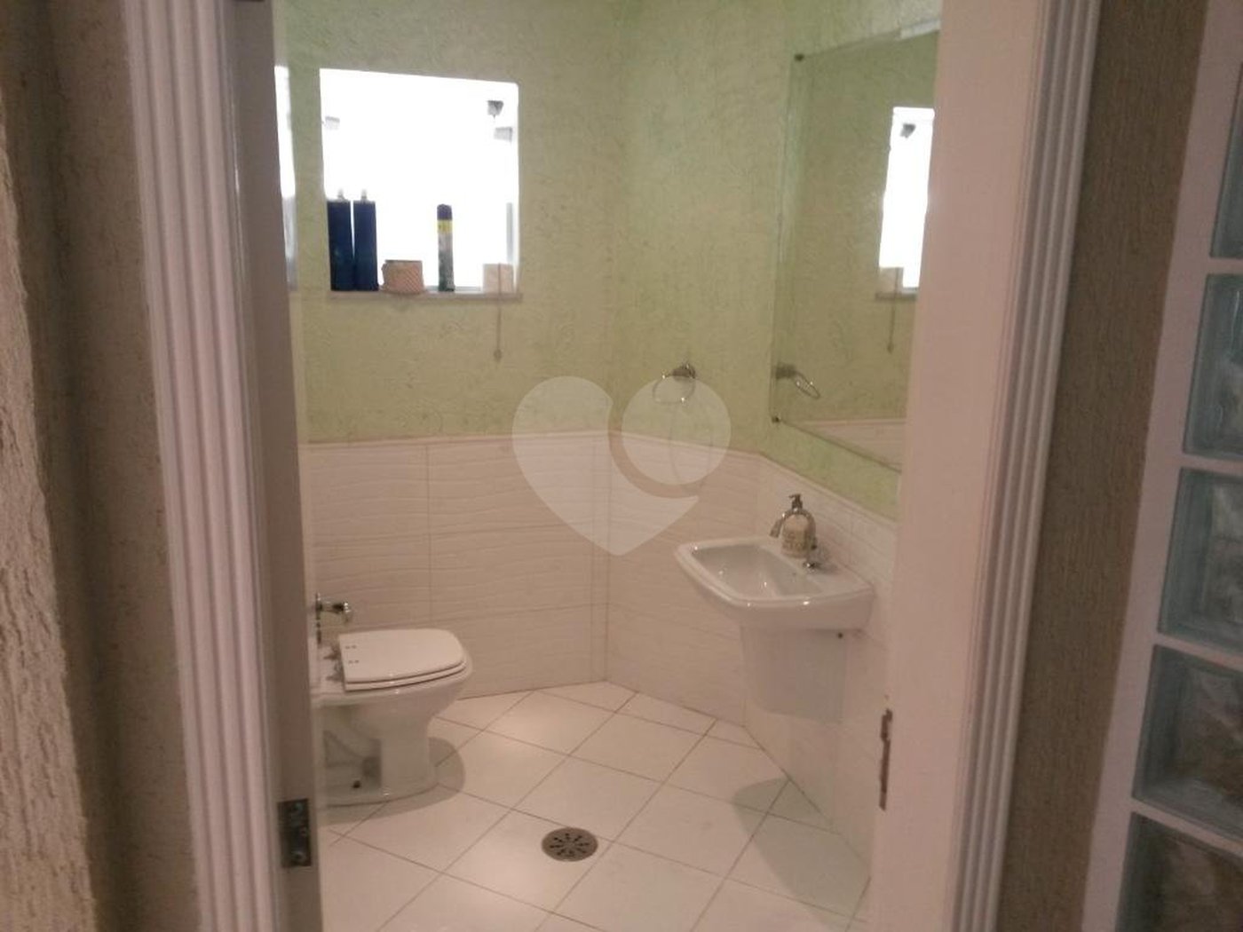 Casa à venda com 3 quartos, sendo 1 suíte,  em Santana, São Paulo, SP