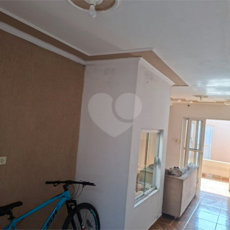 Casa à venda com 3 quartos em Cambuí, Itapetininga, SP