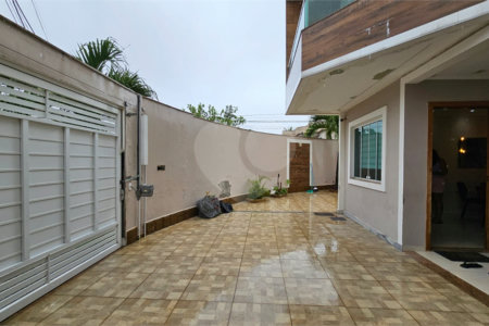 Triplex à venda com 3 quartos, sendo 2 suítes, em Campo Grande, Rio de Janeiro, RJ