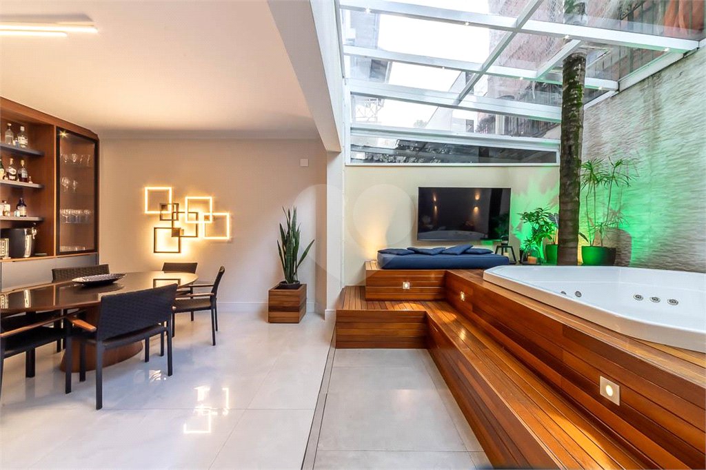 Casa à venda com 4 suítes no condomínio Ville Bosqueé, São Paulo - SP