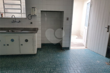 Casa à venda com 3 quartos, sendo 1 suíte, em Santo Amaro, São Paulo, SP