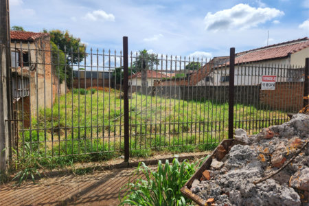 Terreno à venda em Jardim Quitandinha, Araraquara, SP