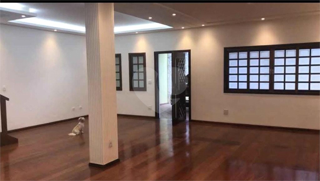 Casa à venda com 4 quartos, sendo 3 suítes,  em Cerâmica, São Caetano do Sul, SP