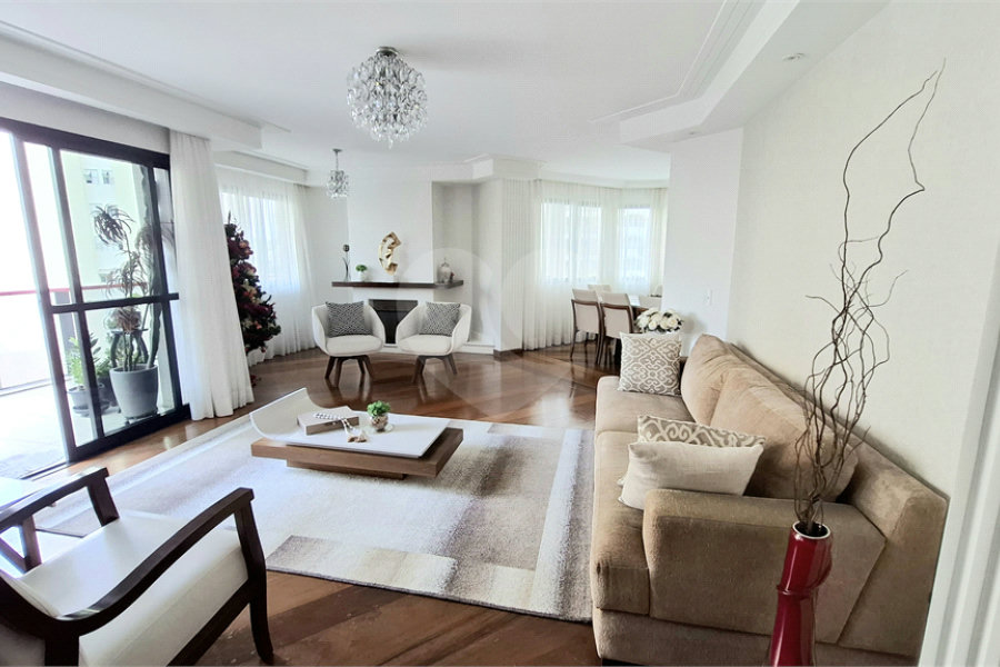 Apartamento à venda com 3 suítes em Santana, São Paulo, SP