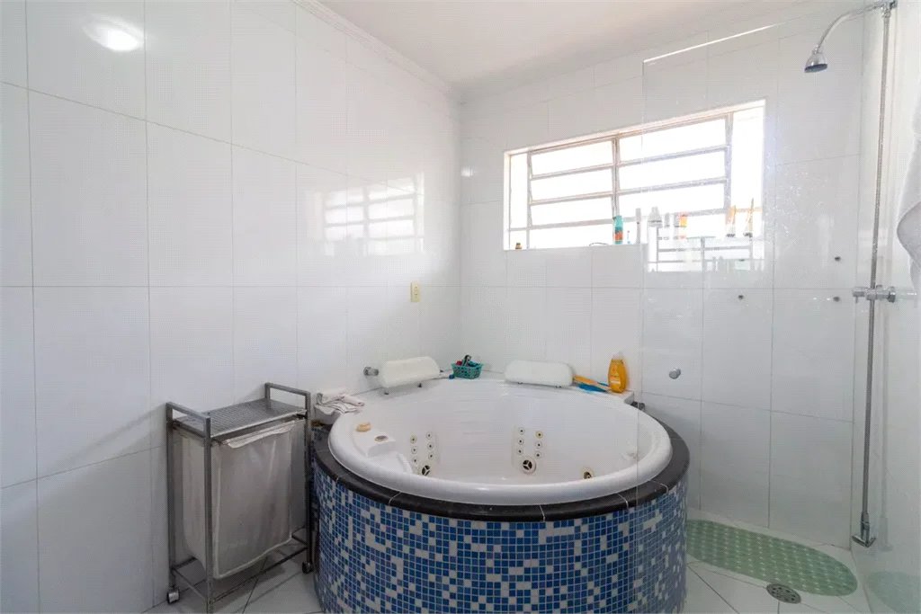 Sobrado à venda com 4 quartos, sendo 2 suítes,  em Butantã, São Paulo, SP