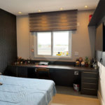 Casa de alto padrão em condomínio exclusivo com 4 suítes