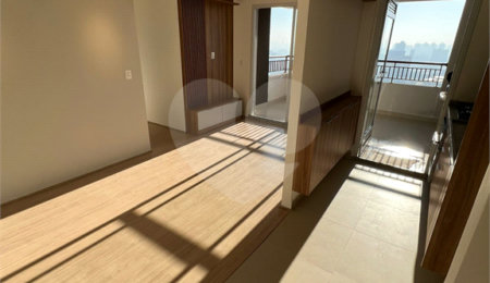 Apartamento à venda com 3 quartos, sendo 1 suíte,  em Mooca, São Paulo, SP