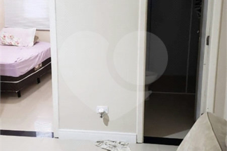 Apartamento à venda com 1 quarto em Sertão do Juquehy, São Sebastião, SP