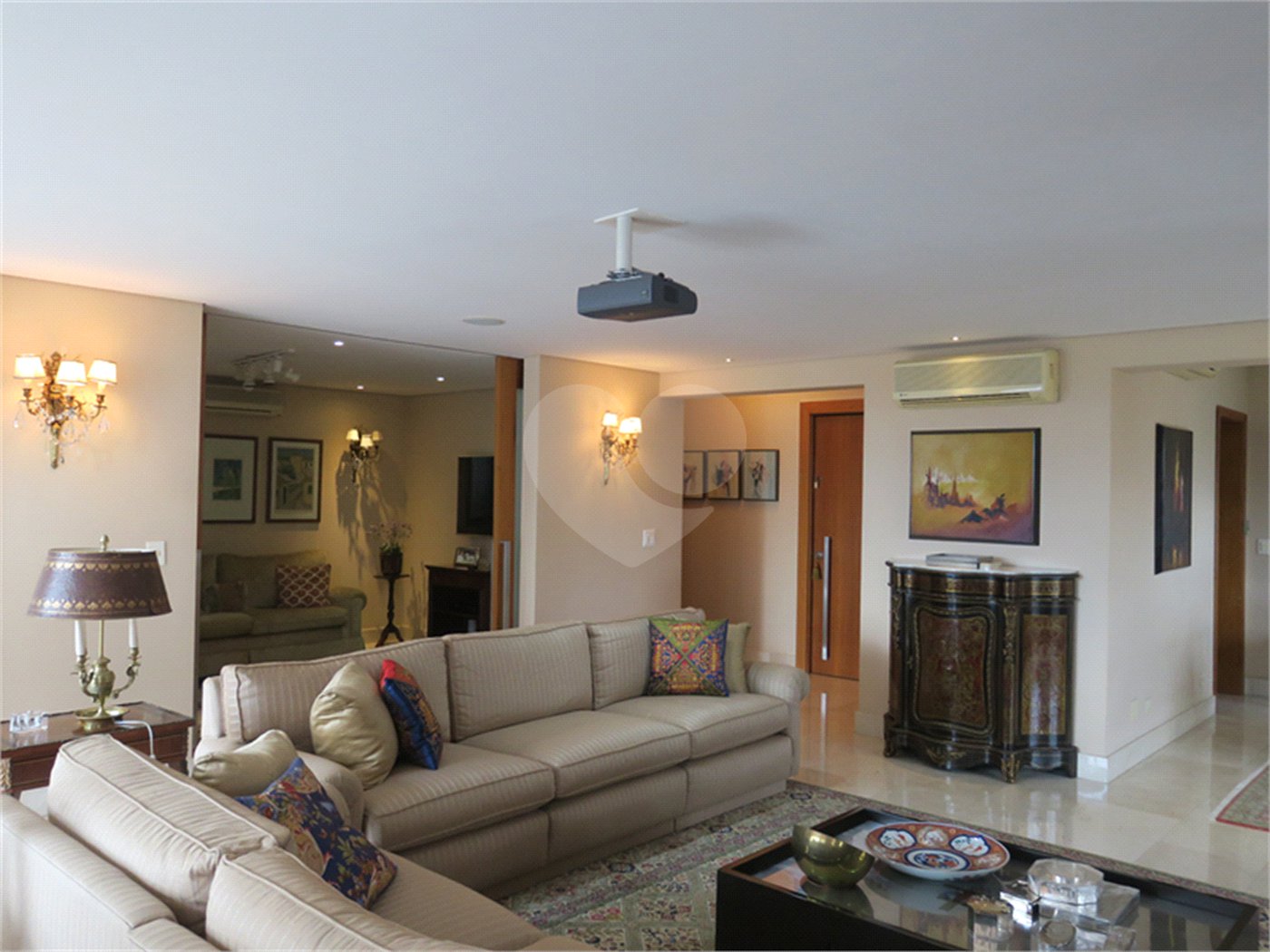 Apartamento à venda com 3 suítes em Vila Suzana, São Paulo, SP