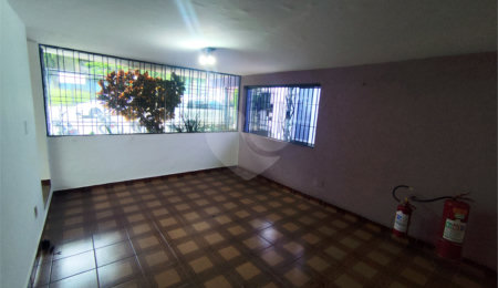 Sobrado para alugar com 4 quartos em Santana, São Paulo, SP