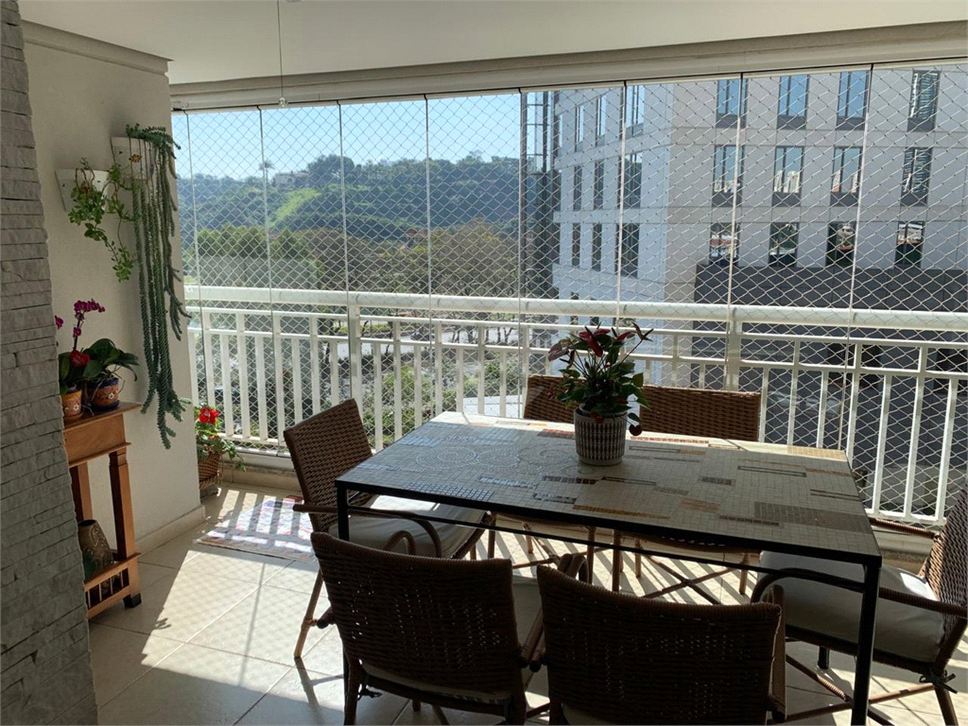Apartamento à venda com 4 quartos, sendo 3 suítes, em Chácara Santo Antônio (zona Sul), São Paulo, SP