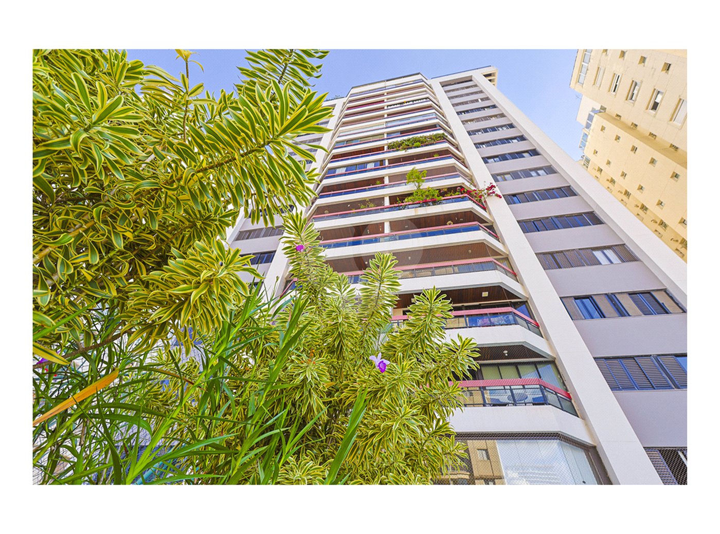 Apartamento à venda com 3 quartos, sendo 1 suíte, em Pinheiros, São Paulo, SP