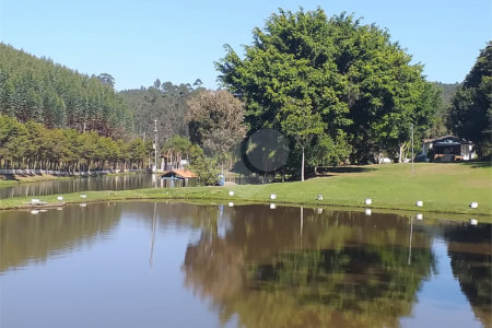 Sítio à venda com 4 quartos, sendo 1 suíte,  em Cruz das Almas, Biritiba-mirim, SP