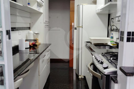 Apartamento à venda com 2 quartos em Jardim Peri, São Paulo, SP