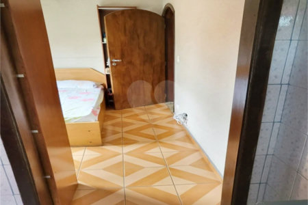 Casa à venda com 4 quartos, sendo 2 suítes, em Vila Maria Alta, São Paulo, SP