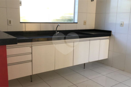 Casa à venda com 3 quartos, sendo 1 suíte, no condomínio Vista Verde, Indaiatuba - SP