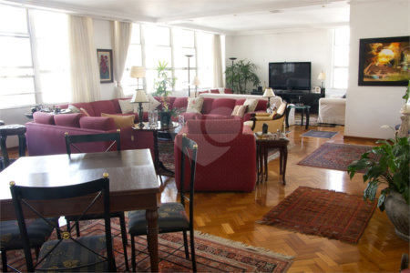 Apartamento à venda com 4 quartos, sendo 2 suítes, em Vila Buarque, São Paulo, SP