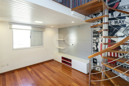 Casa à venda com 3 suítes no condomínio Villaggio Belvedere, São Paulo - SP
