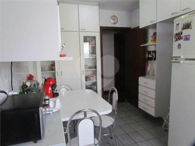 Apartamento à venda com 4 quartos, sendo 2 suítes,  em Morumbi, São Paulo, SP