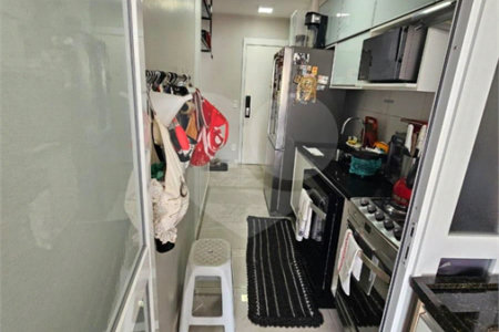 Apartamento à venda com 2 suítes em Vila Anastácio, São Paulo, SP