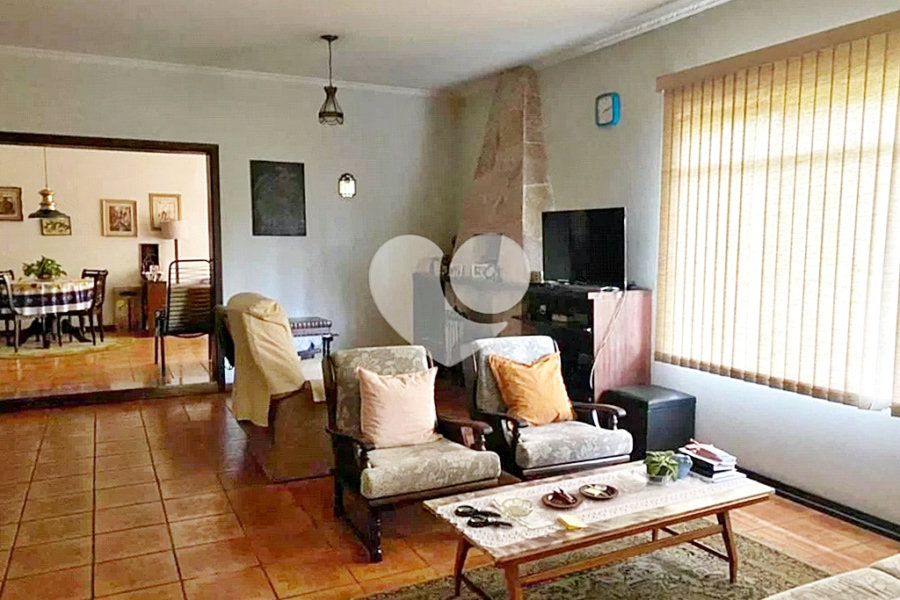 Casa à venda com 3 quartos, sendo 1 suíte, em Vila Albertina, São Paulo, SP