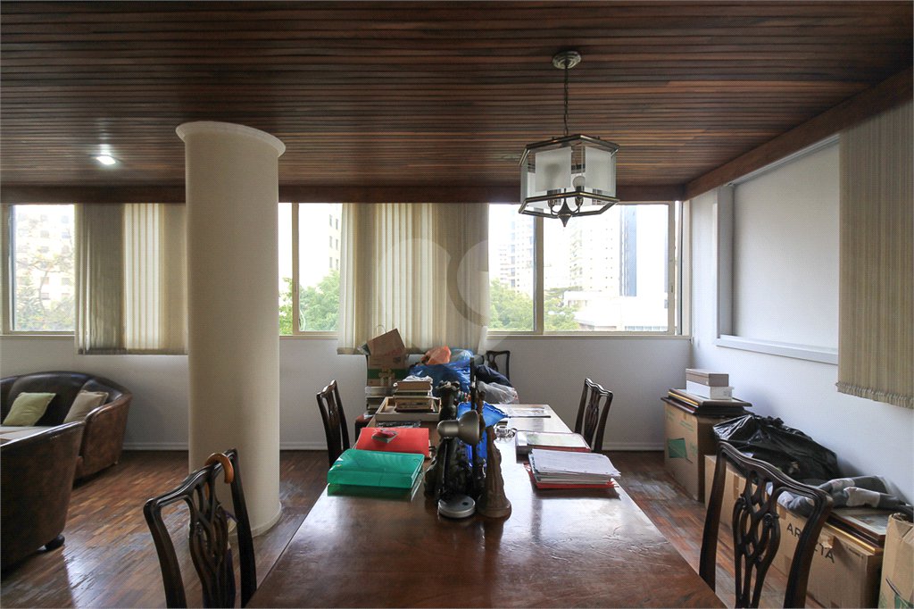 Apartamento à venda com 3 quartos, sendo 1 suíte, em Jardim Paulista, São Paulo, SP