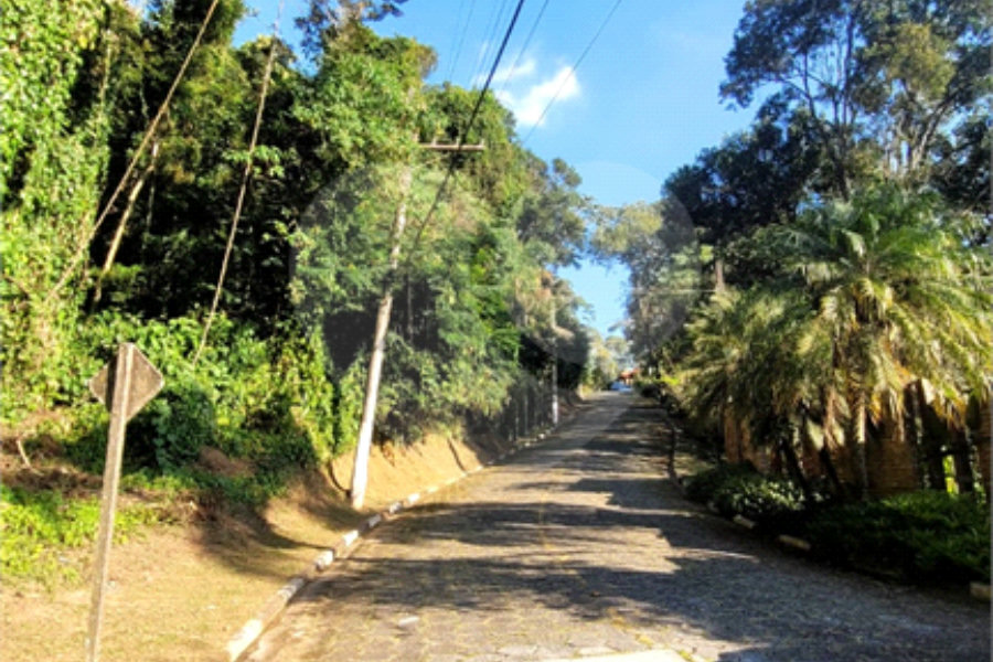Terreno à venda no condomínio Parque Imperial da Cantareira, Mairiporã - SP
