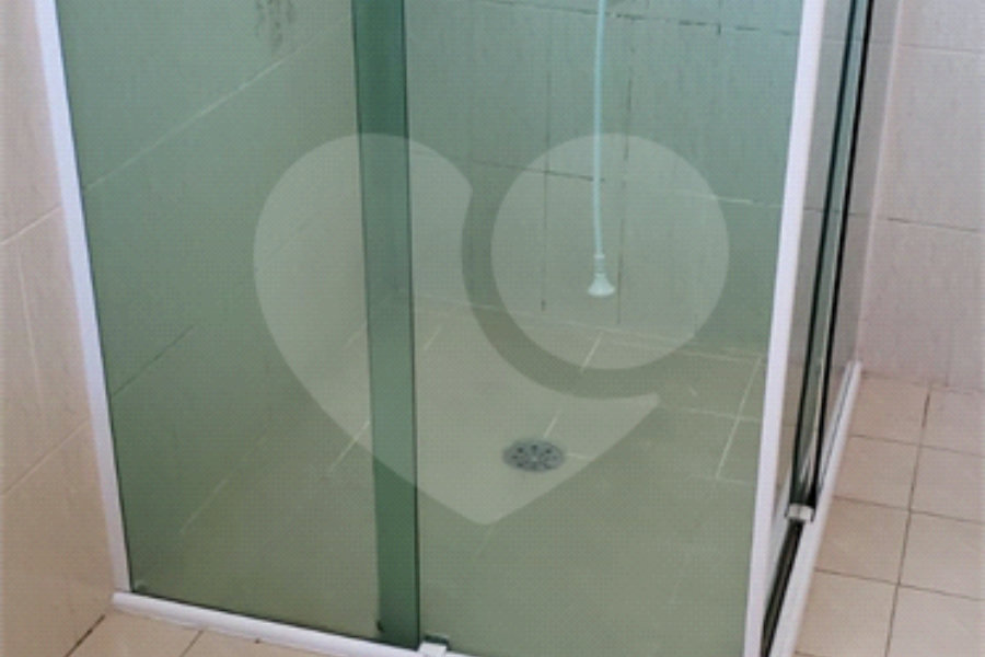 Sobrado à venda com 3 quartos, sendo 1 suíte, em Tremembé, São Paulo, SP