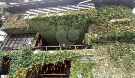 Sobrado à venda com 4 quartos, sendo 2 suítes,  em Fazenda Morumbi, São Paulo, SP