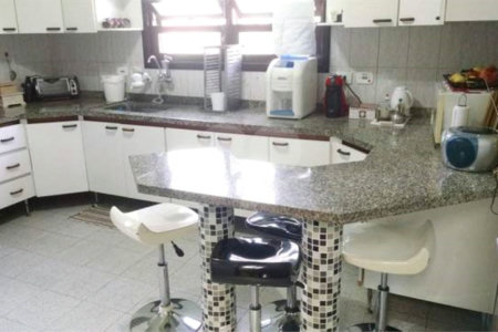 Casa à venda com 4 quartos, sendo 2 suítes, no condomínio Vinhas da Vista Alegre - Lado Sede, Vinhedo - SP