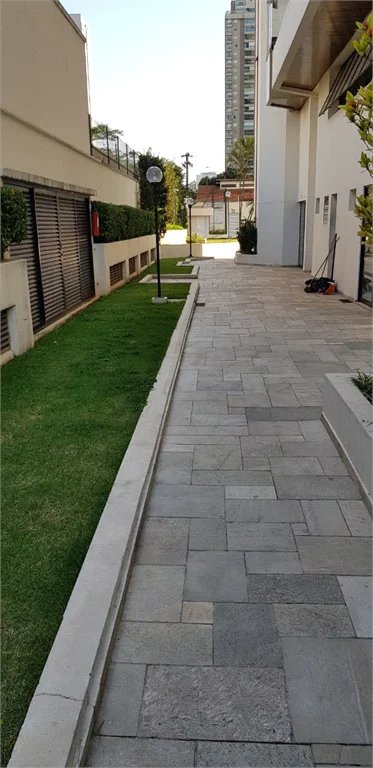 Apartamento à venda com 3 quartos, sendo 1 suíte, em Cidade Monções, São Paulo, SP