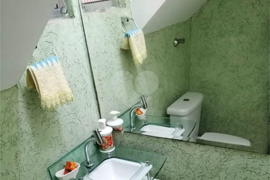 Sobrado à venda com 3 quartos, sendo 1 suíte, em Tremembé, São Paulo, SP