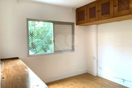Apartamento à venda com 3 quartos, sendo 1 suíte,  em Bela Aliança, São Paulo, SP
