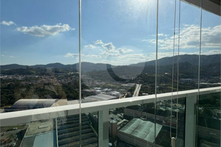 Apartamento à venda com 3 quartos, sendo 1 suíte, em Vila Mogilar, Mogi das Cruzes, SP