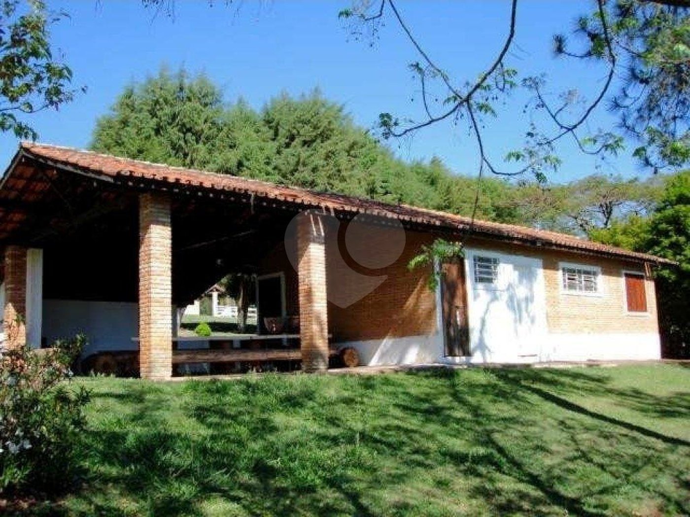Sítio à venda com 10 quartos em Sítio Arueira, Piracaia, SP