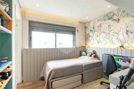 Apartamento à venda com 4 quartos, sendo 3 suítes,  em Jardim das Acácias, São Paulo, SP