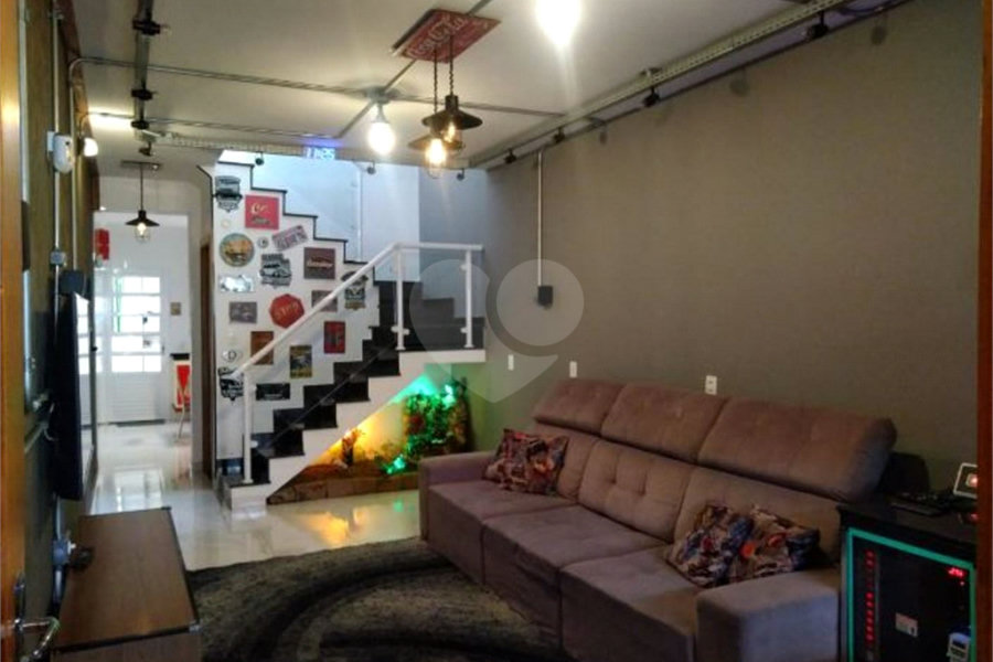 Sobrado à venda com 3 quartos, sendo 2 suítes,  em Sapopemba, São Paulo, SP