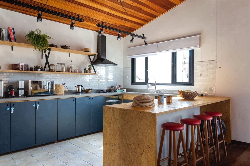Casa Térrea à venda com 3 quartos, sendo 2 suítes, em Vila Ipojuca, São Paulo, SP