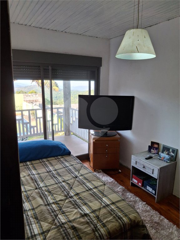 Casa à venda ou para alugar com 3 quartos, sendo 2 suítes, no condomínio Jardim da Montanha I, Mairiporã - SP
