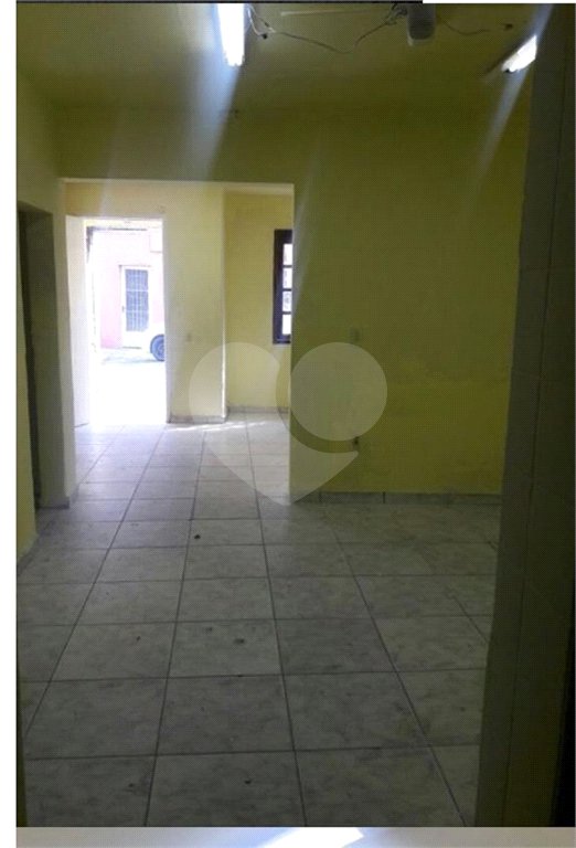 Sobrado à venda com 4 quartos em Barra Funda, São Paulo, SP