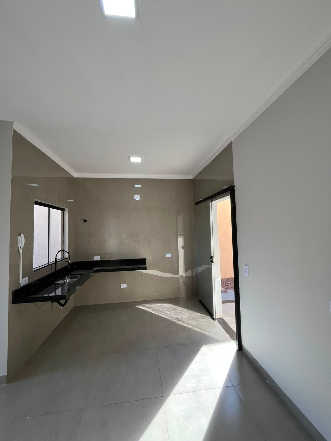 Casa à venda com 3 quartos, sendo 1 suíte,  em Alto da Boa Vista, Três Lagoas, MS